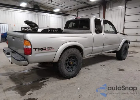 2003 Toyota Tacoma Prerunner V6 z USA, uszkodzony, nr VIN 5TESN92N53Z265511